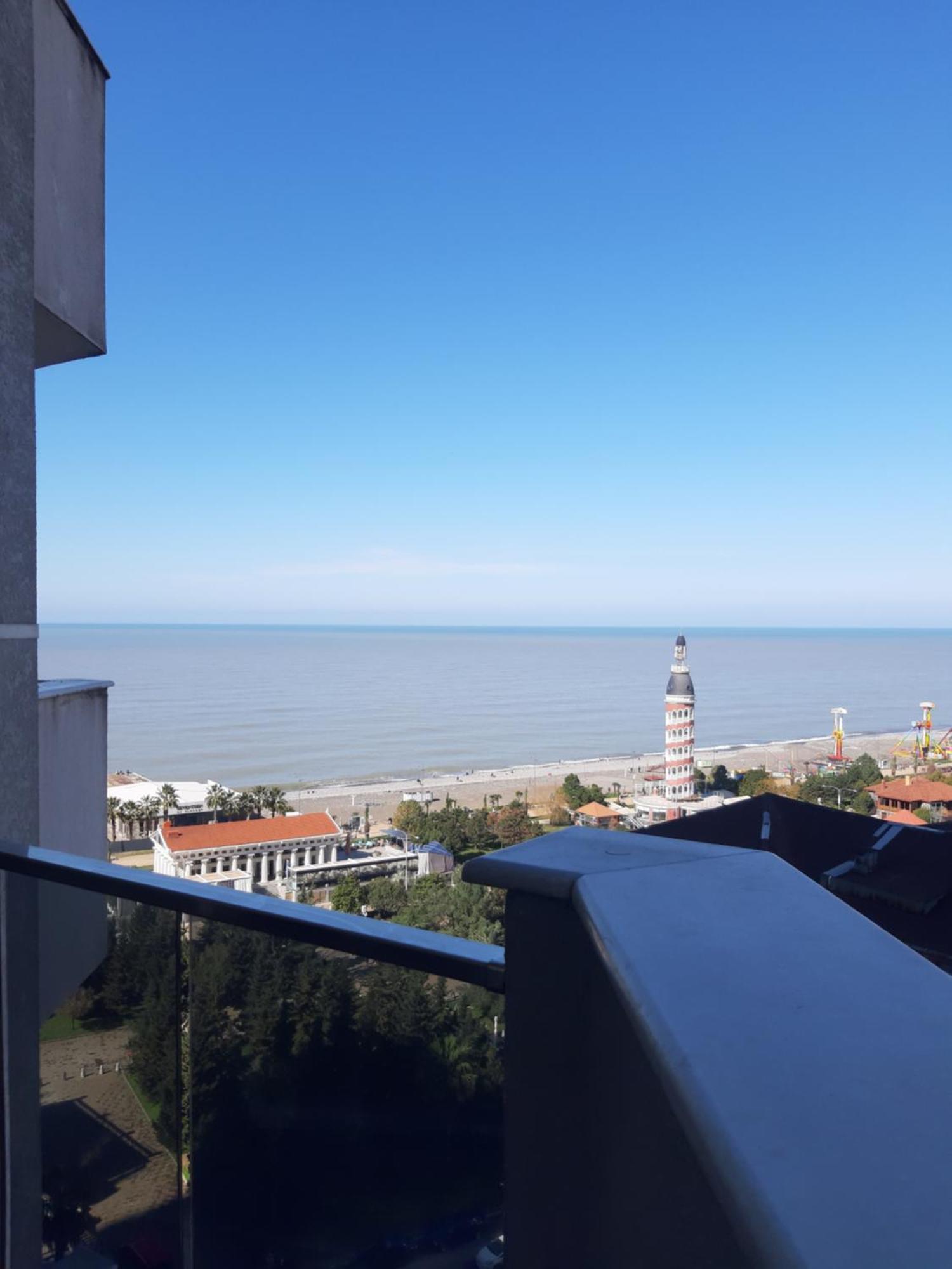 Апартаменты "Best Holiday" In Orbi Sea Towers Батуми Экстерьер фото