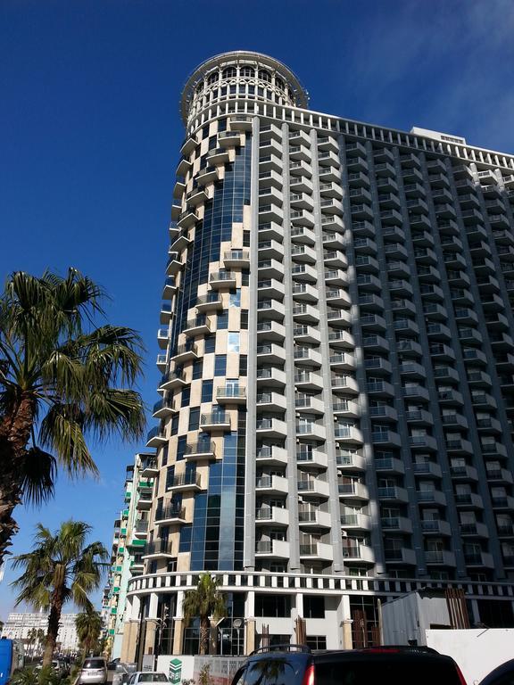 Апартаменты "Best Holiday" In Orbi Sea Towers Батуми Экстерьер фото